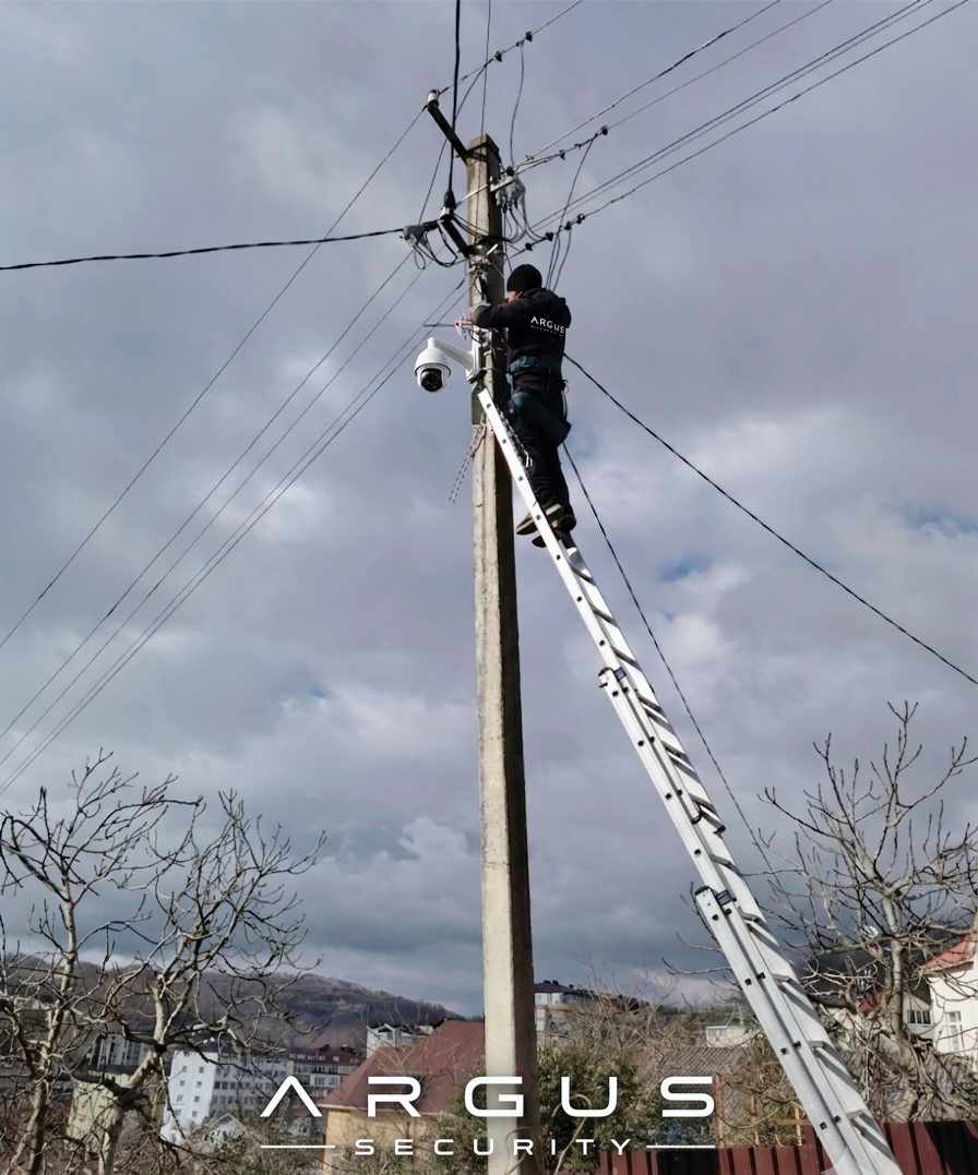 Մոնտաժ բետոնե սյան վրա
